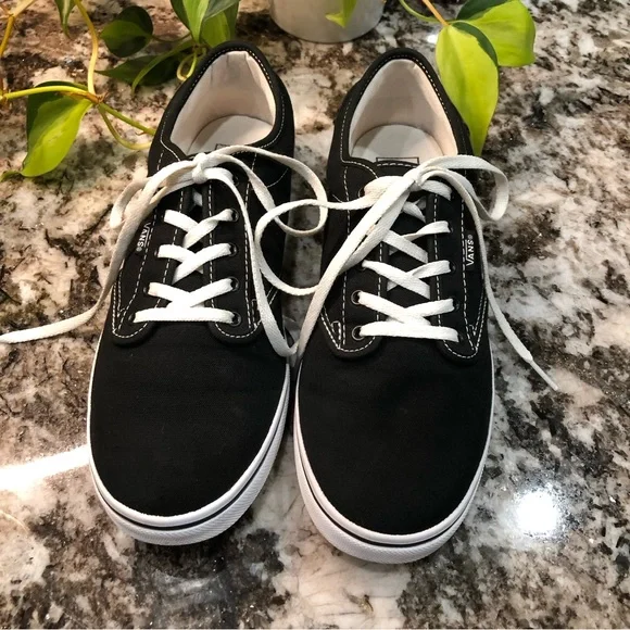 Vans black canvas lace up sneakers - Picture 2 of 10